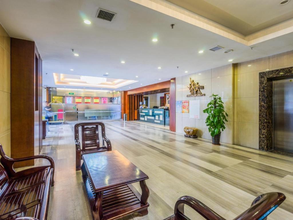 Movie Star Hotel Гуанджоу Екстериор снимка